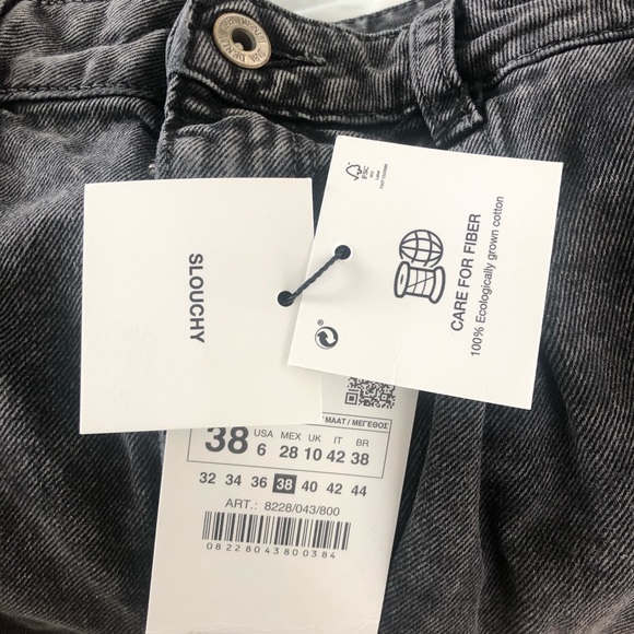 NWT ZARA Mottled/Acid Black Wash High Waisted Pleated Slouchy Jeans Size 6 - Picture 2 of 13